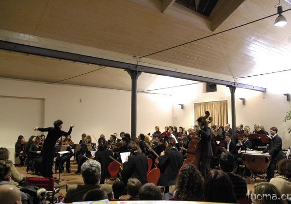 2009 Rizzo - Concerto capodanno Sabato 3 gennaio 2009 Biblioteca civica di frera Tradate Concerto di Capodanoo Orchestra Sinfonica Andrea Lucchesi e il...